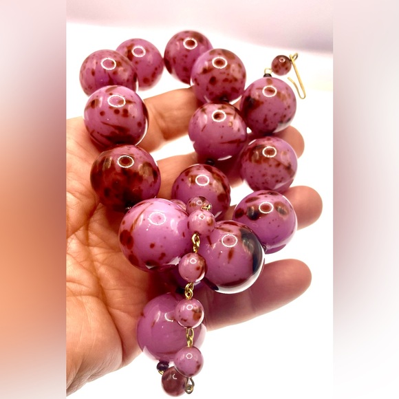 Vintage Lilac Speckled Lucite Beaded Necklace Mid Century Chunky Retro Statement - Picture 7 of 9